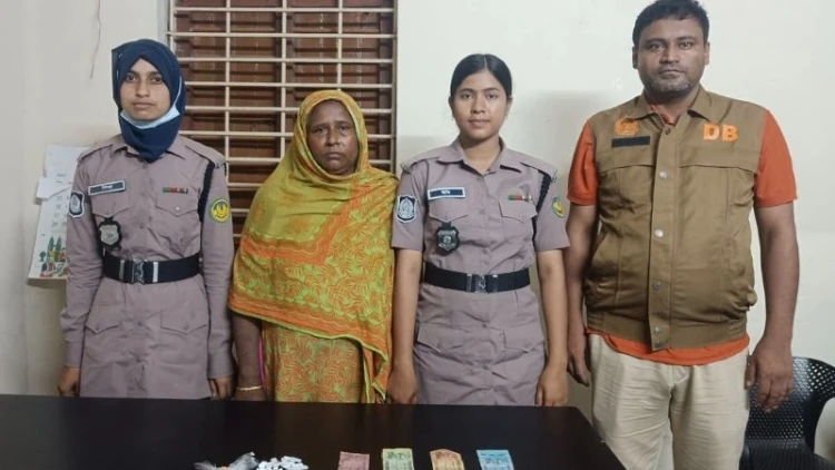 রাজশাহীতে হেরোইনসহ নারী কারবারি গ্রেফতার