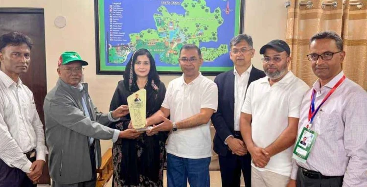 ডুলাহাজারার সাফারি পার্কে পৌঁছেছেন প্রধানমন্ত্রী