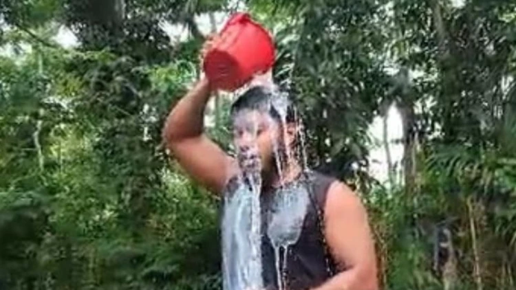 দুধ দিয়ে গোসল করে জামায়াত ছাড়লেন তারেক