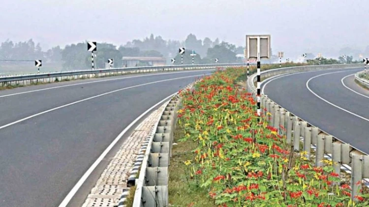 শ্রীনগর ঢাকা-মাওয়া এক্সপ্রেসওয়ে থেকে লাশ উদ্ধার
