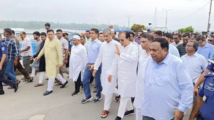 তিস্তা ব্যারেজ পরিদর্শন করলেন সরকারের তিন মন্ত্রী