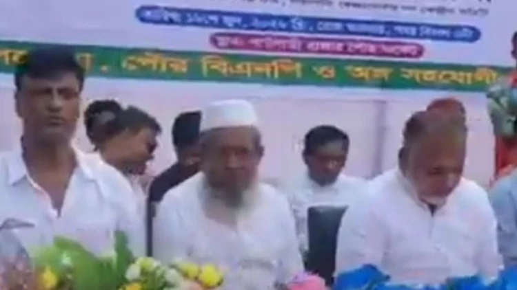 টুঙ্গিপাড়ায় বাজেটের সমর্থনে গণসমাবেশ অনুষ্ঠিত