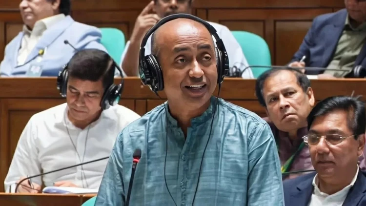 জুলাই গণঅভ্যুত্থানে মানবতাবিরোধী অপরাধের মামলায় ১৩ জনের মৃত্যুদণ্ড: আইনমন্ত্রী
