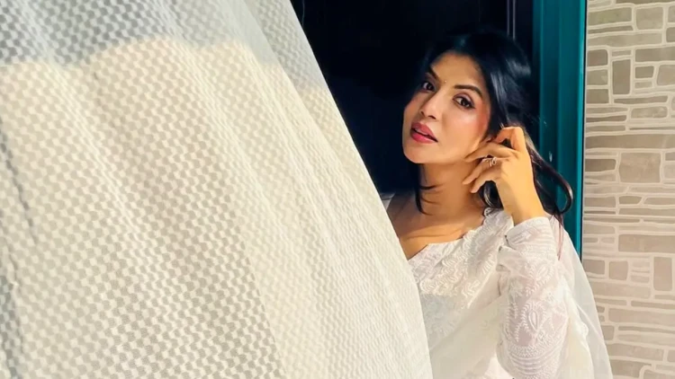 নতুন চলচ্চিত্র ‘সোমেশ্বরী’ নিয়ে নওশাবা