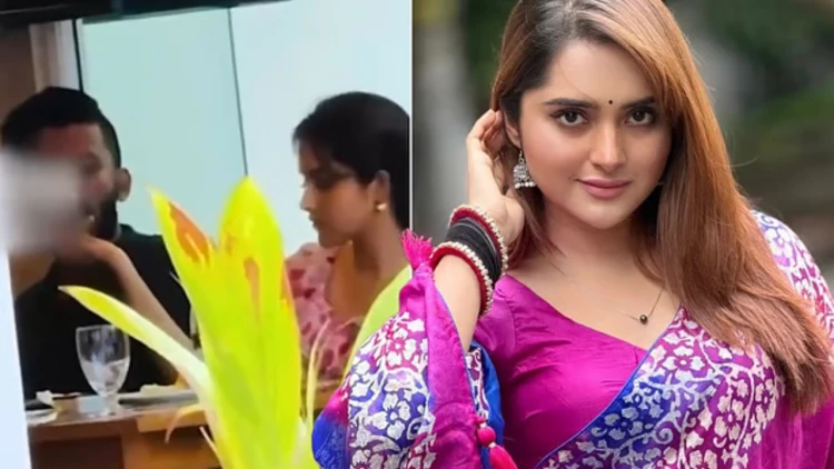 মালদ্বীপে কেয়া পায়েলের সাথে কে এই নতুন তরুণ ?