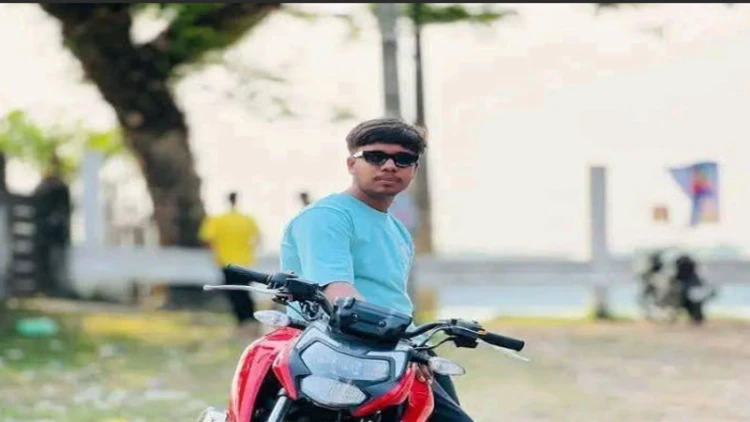 বাগেরহাটে সড়ক দুর্ঘটনায় স্কুলছাত্র নিহত