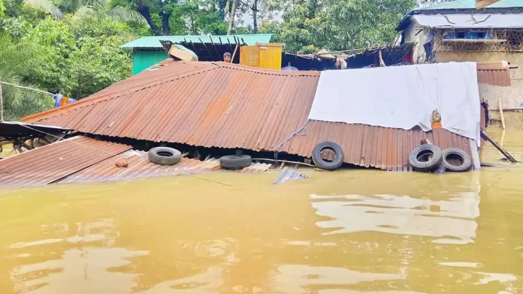 পাহাড়ি ঢলে ভেসে বাঁশখালীতে দুই শিশুর মৃত্যু