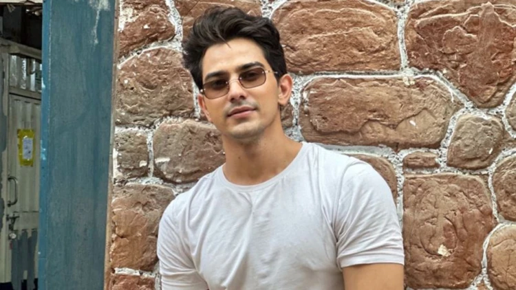 কিশোরীকে উত্ত্যক্ত ও নিগ্রহের অভিযোগে অভিনেতা গ্রেপ্তার