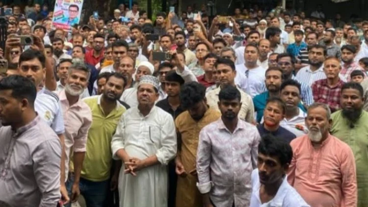 মুকসুদপুরে প্রধানমন্ত্রী তারেক রহমানের পথসভায় জনতার উচ্ছ্বাস