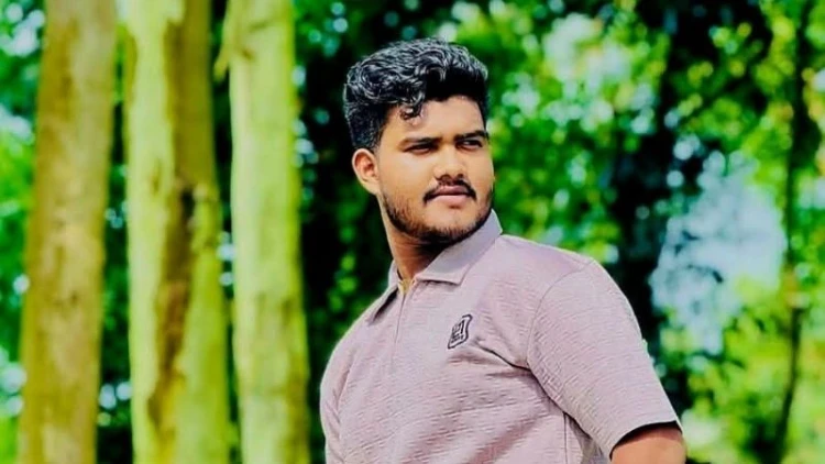 খেলা দেখা নিয়ে স্ত্রীর সাথে ঝগড়ার পর যুবকের আত্মহত্যা