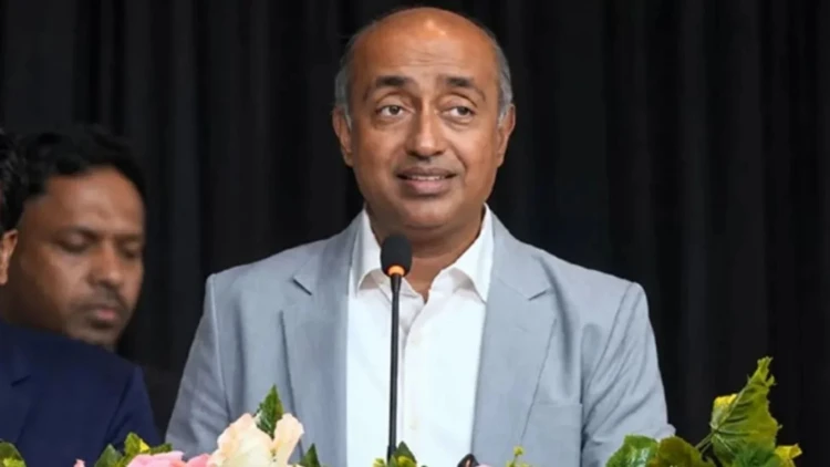 সাবেক রাষ্ট্রপতির দুর্নীতির অভিযোগ পর্যালোচনা করছে সরকার: আইনমন্ত্রী