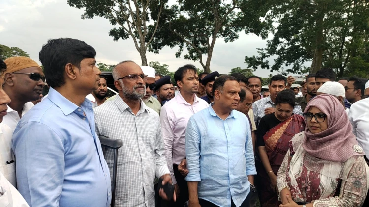 কটিয়াদীতে প্রধানমন্ত্রীর আগমন ঘিরে প্রস্তুতি পরিদর্শন মন্ত্রীদের
