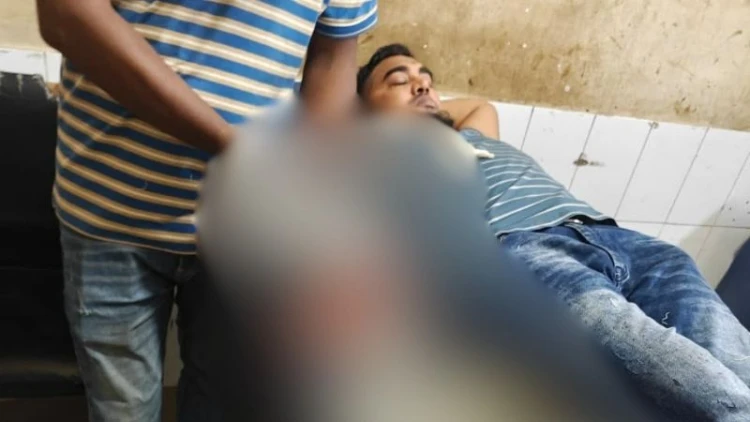কুষ্টিয়ায় ট্রেনে বাবা-ছেলেকে ছুরিকাঘাত: গ্রেপ্তার ৩