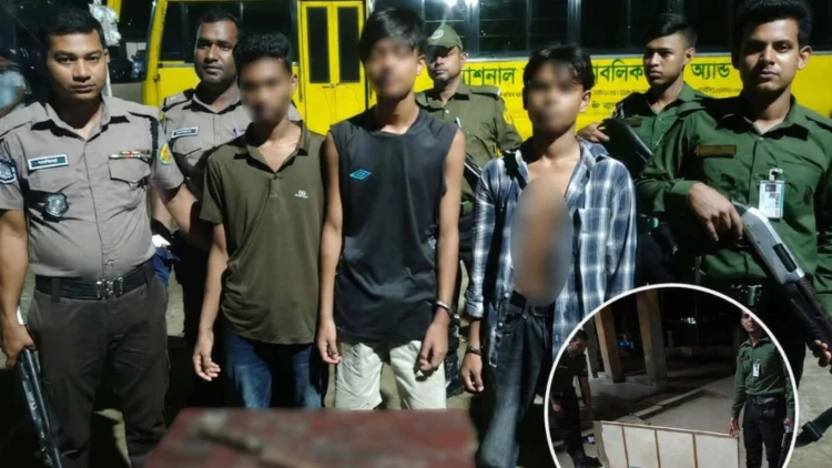 রাজধানীর হাসপাতালে আনসারের সাহসী পদক্ষেপ; ধাওয়া দিয়ে অস্ত্রসহ গ্রেফতার ৩