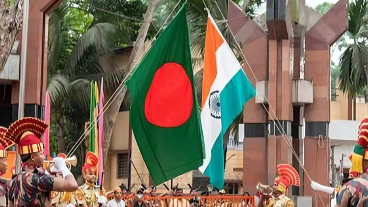 নতুন সরকারকে স্বাগত চীনের প্রভাবে উদ্বেগ ভারতের