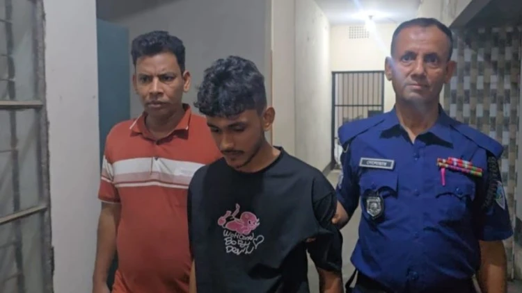 শিশুকে উত্ত্যক্ত করে টিকটক, যুবক গ্রেপ্তার
