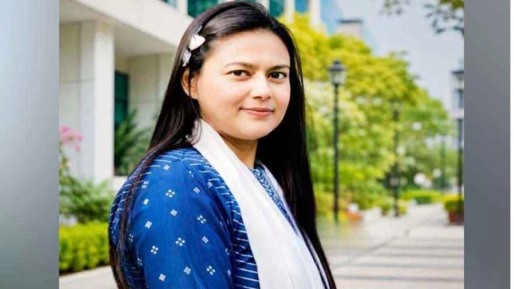 দক্ষিণখানে দিনদুপুরে গ্রিল কেটে ডেন্টাল টেকনোলজিস্টকে হত্যা ও স্বর্ণালংকার লুট