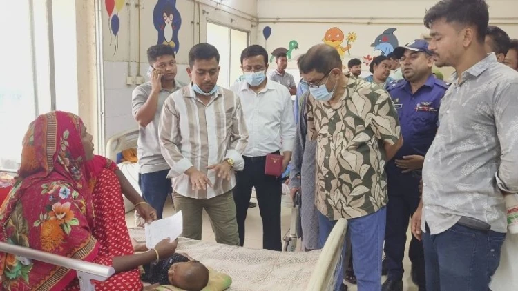 গোবিন্দগঞ্জ স্বাস্থ্য কমপ্লেক্স পরিদর্শনে স্বাস্থ্যমন্ত্রীর অসন্তোষ প্রকাশ