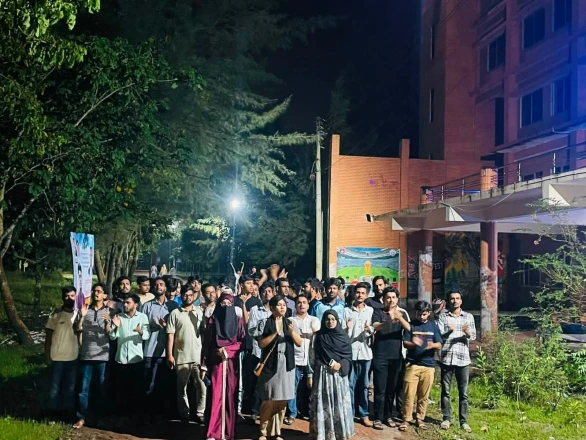 শিবিরের বিরুদ্ধে ববি ছাত্রদলের বিক্ষোভ