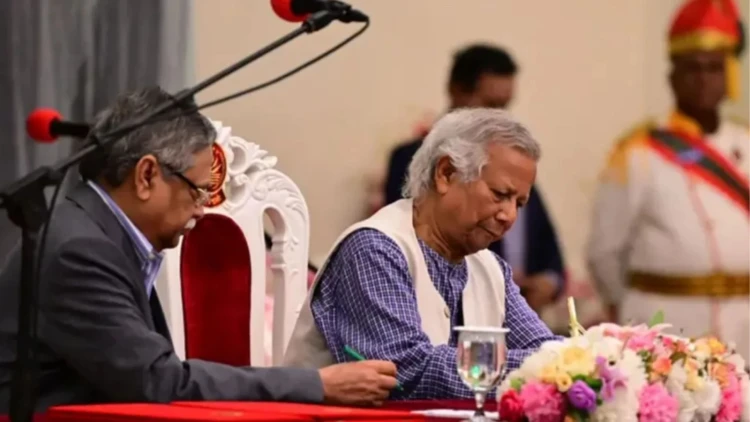 ড. ইউনূসের নেতৃত্বে অন্তর্বর্তী সরকার গঠনের দুই বছর পূর্তি: স্মরণীয় ৮ আগস্ট