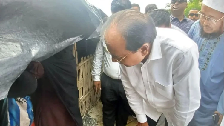 বাঁশখালীকে বন্যামুক্ত করতে স্থায়ী সব পদক্ষেপ নেওয়া হবে: ত্রাণমন্ত্রী
