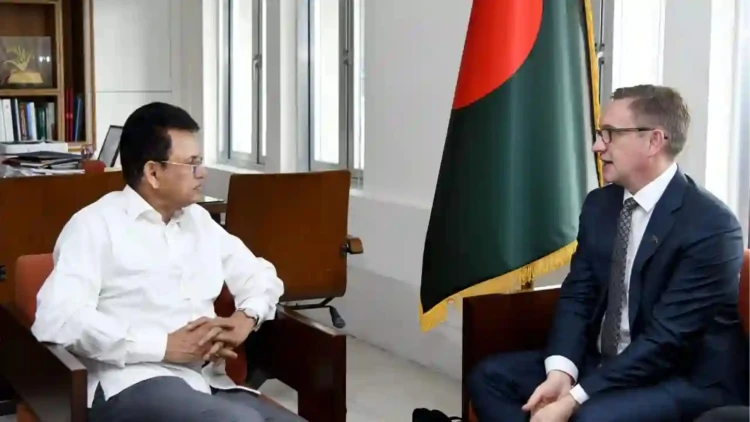 শিক্ষামন্ত্রীর সঙ্গে আইরিন খানের সৌজন্য সাক্ষাৎ