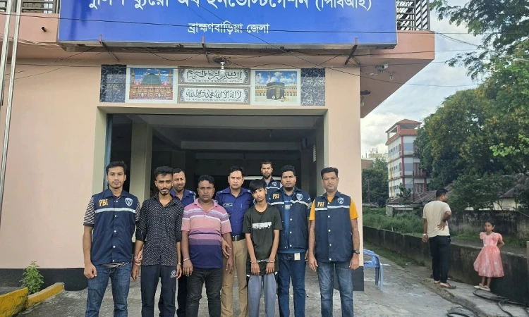 বন্ধুর সঙ্গে বিরোধে লাথি, পরবর্তীতে ওড়না পেঁচিয়ে  হত্যা