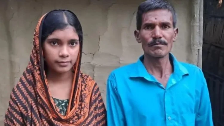 দিনমজুর কন্যা রেশমির ডাক্তার হওয়ার স্বপ্ন কি থমকে যাবে?