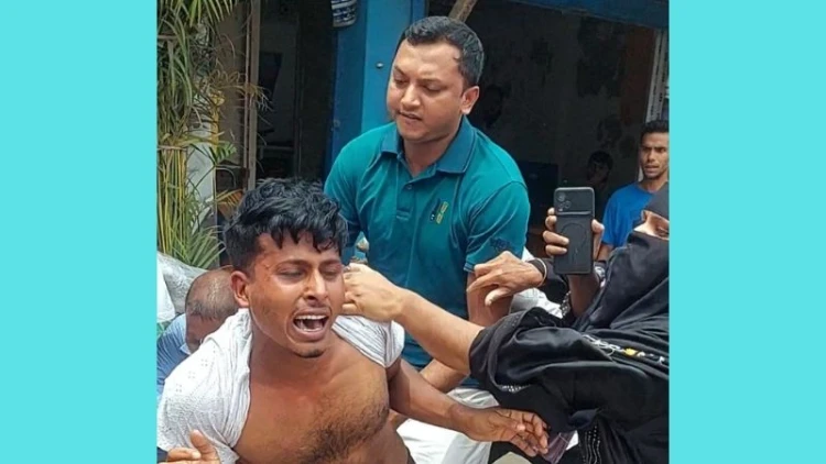 ভাঙ্গায় এক স্ত্রীকে নিয়ে থানার ভেতরে দুই ভাইয়ের মারামারি