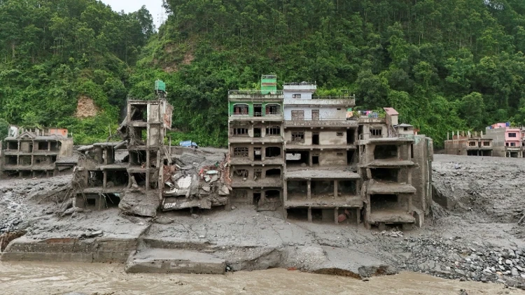 চীন ও নেপালে বন্যায় নিহতের সংখ্যা ১ হাজার ছাড়াল