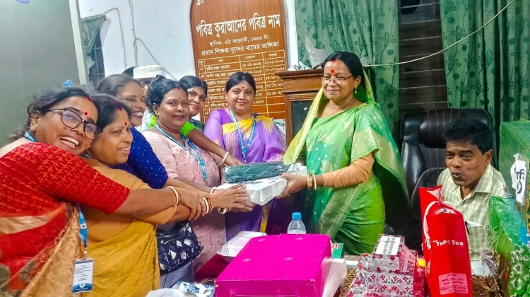 শ্রদ্ধা ও ভালোবাসায় শশিকর উচ্চ বিদ্যালয়ের প্রধান শিক্ষকের বিদায়
