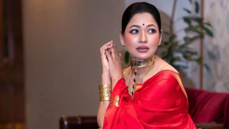 ‘আমাকে ভেঙে ফেলা সহজ নয়, আমার অস্ত্র আমার কাজ’: ইতালিতে হেনস্তার পর বাঁধন