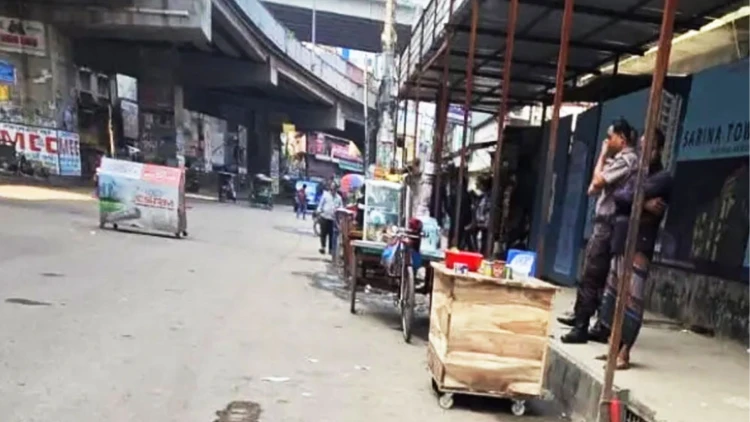 রাজধানীর মালিবাগ রেলগেটে জুমার নামাজের পরই ককটেল বিস্ফোরণ