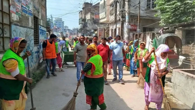 ডেঙ্গু প্রতিরোধে ডিএসসিসির ৭৫ ওয়ার্ডে বিশেষ পরিচ্ছন্নতা অভিযান