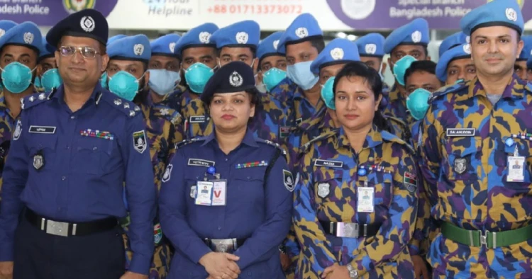 চাকরি হারাচ্ছেন পুলিশের ৬৩ শীর্ষ কর্মকর্তা