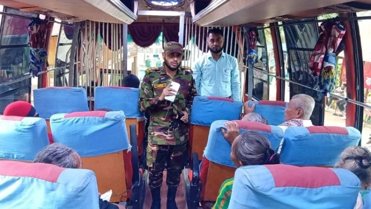 সেনাবাহিনীর বাঘাইহাট জোনের উদ্যোগে চিকিৎসাসেবা পেলেন ১৭ রোগী