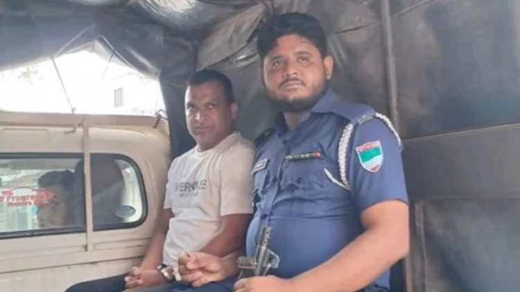 ভারতে যাওয়ার সময় আওয়ামী লীগ নেতা গ্রেপ্তার