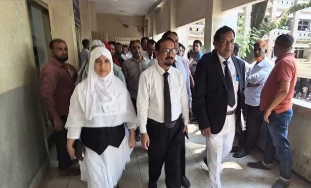 বগুড়ায় আদালত বর্জন অব্যাহত, ভোগান্তিতে বিচারপ্রার্থীরা