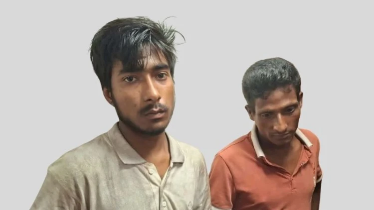 রাবি স্টেশনে ট্রেনে পাথর নিক্ষেপের অভিযোগে আটক ৩