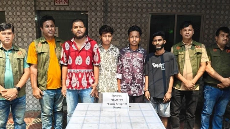 কুমিল্লায় দুই কিশোর গ্যাংয়ের শীর্ষ চার সদস্য গ্রেপ্তার