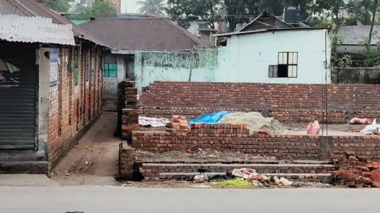 সৈয়দপুরে রাস্তা দখলের অপচেষ্টা, থানায় মামলা