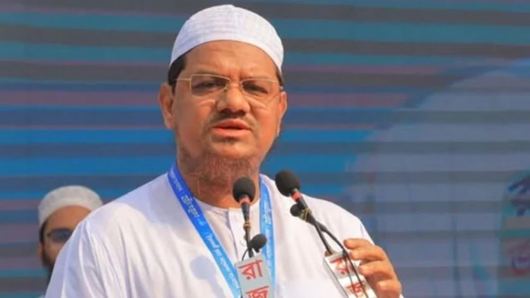 যুক্তরাষ্ট্রের উদ্দেশে ঢাকা ছাড়লেন চরমোনাই পীর