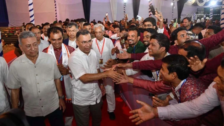 তারেক রহমানের বিচক্ষণতায় উৎসবমুখর দুর্গাপূজা