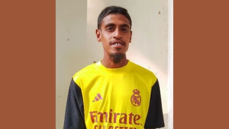 মণিরামপুরে ভ্যানচালকের একমাত্র সম্বল নিয়ে প্রতারক উধাও