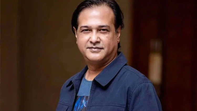 আমাকেই লক্ষ্য করে গুলি, তবে বেঁচে গেছি: আসিফ আকবর