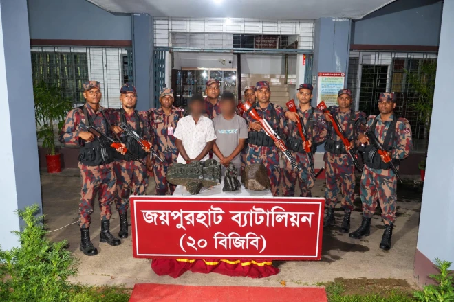 পাঁচবিবিতে ৮৯ কেজি কষ্টিপাথরের প্রত্ননিদর্শন উদ্ধার