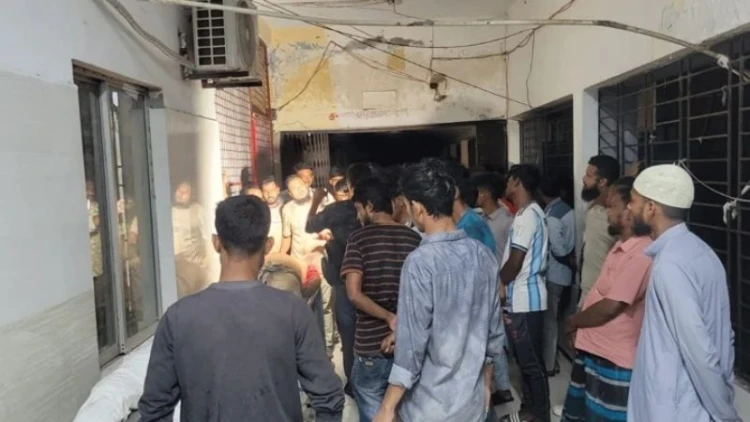 পাবনায় বিএনপি নেতাসহ দুইজনকে গুলি করে হত্যা
