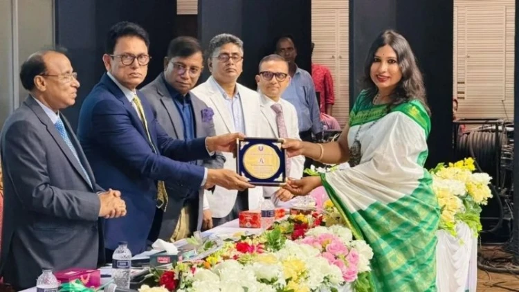 অনিচ্ছাকৃতভাবে ‘ট্রান্সজেন্ডার’ শব্দ বলে ফেলেছি: শিক্ষামন্ত্রী