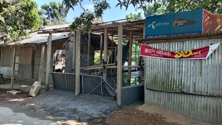 গুদাম ছাড়াই সারের ডিলারশিপ, কটিয়াদীতে খোকন এন্টারপ্রাইজকে ঘিরে অনিয়মের অভিযোগ
