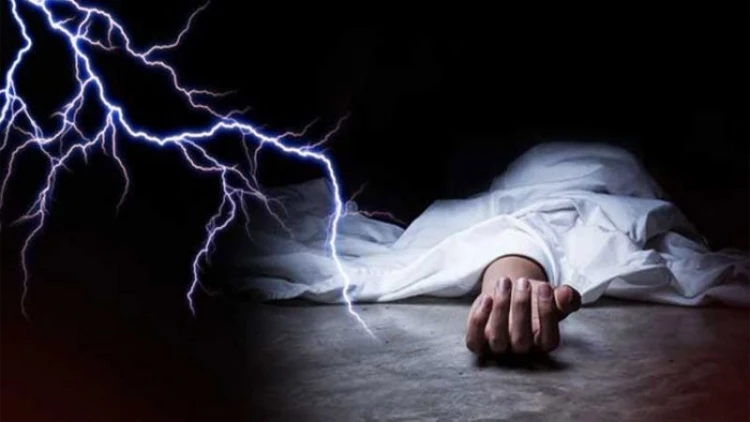 পাবনায় মাছ ধরতে গিয়ে বজ্রপাতে নিহত ৬